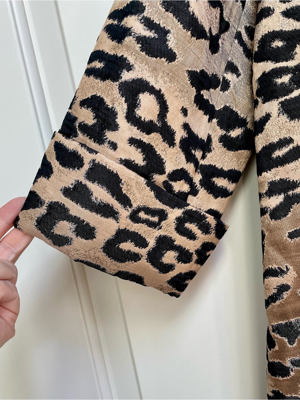 Chico's Leopard Print Jacquard Open
Topper Jacket Coat - Size O (Small 4/6) - Picture 2 of 9